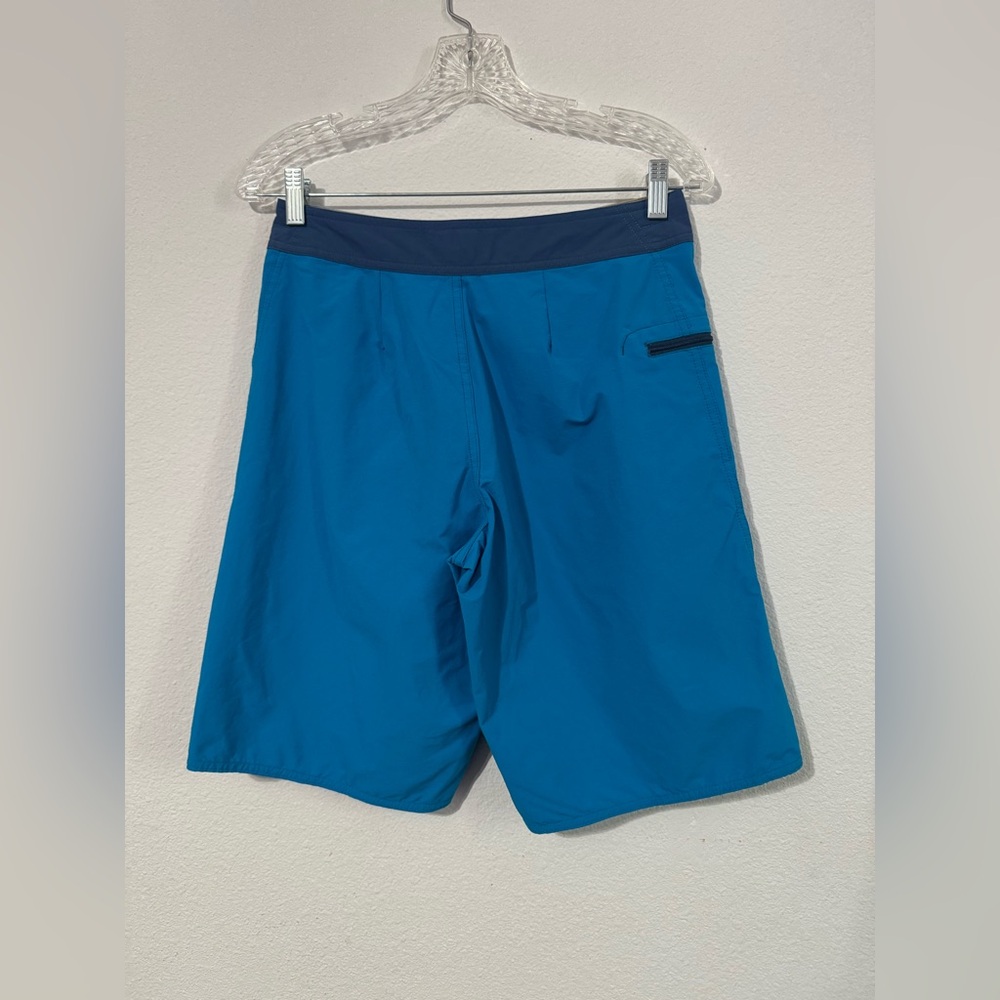 Patagonia men’s short  Blue 28 - Picture 3 of 6